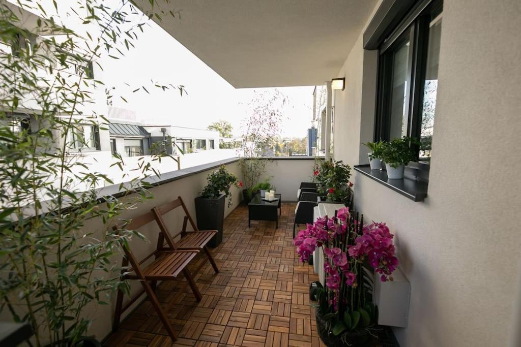 Schoenes Living Am Donauufer Vienna Exterior photo